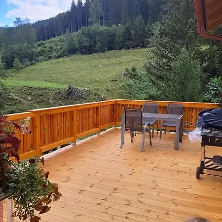 Anika شقة Kleinlobming